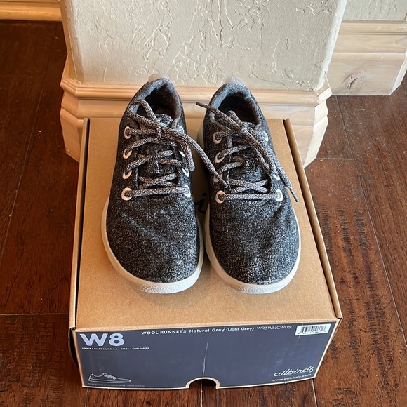 allbirds Wool Runners Natural Grey (lt grey) - Picture 1 of 7